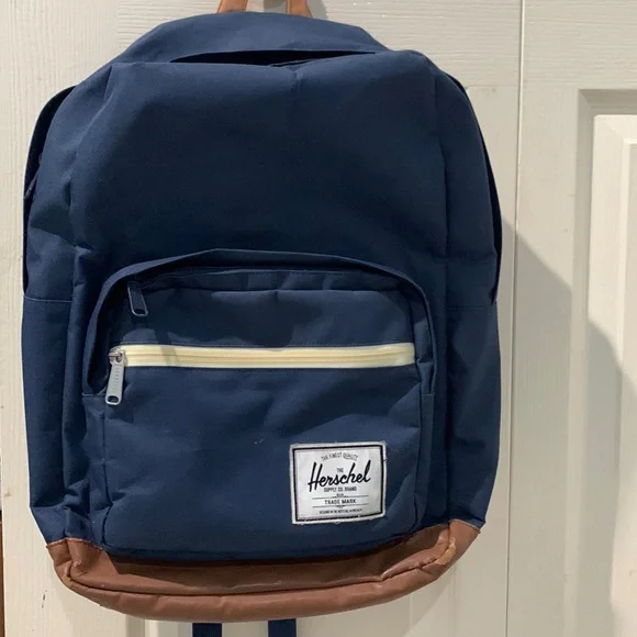 Herschel Supply Company | Bags | Hershel Pop Quiz Backpack  display picture 2